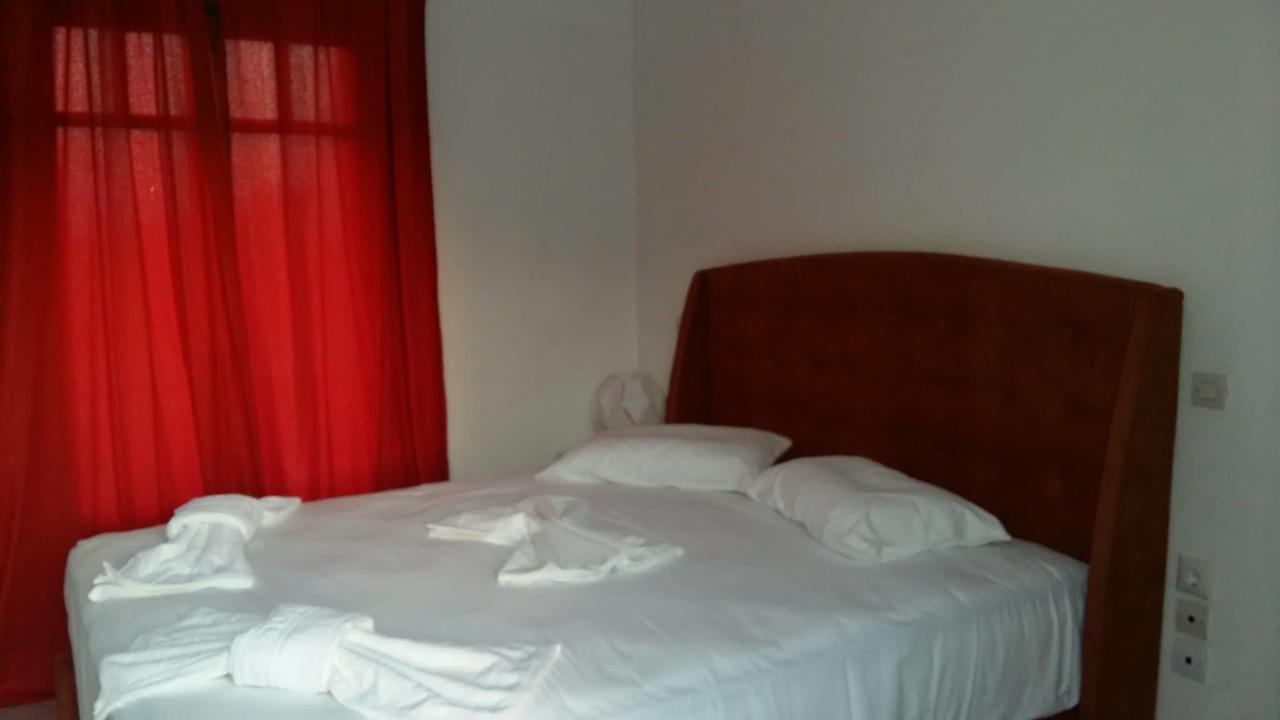 Appartamento Ragoussis House Logaras Esterno foto