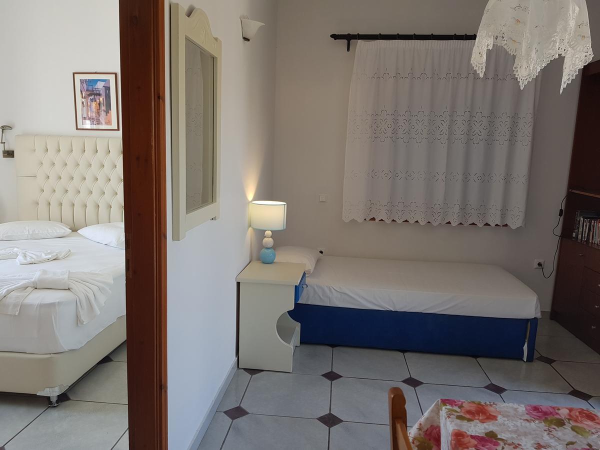 Appartamento Ragoussis House Logaras Esterno foto